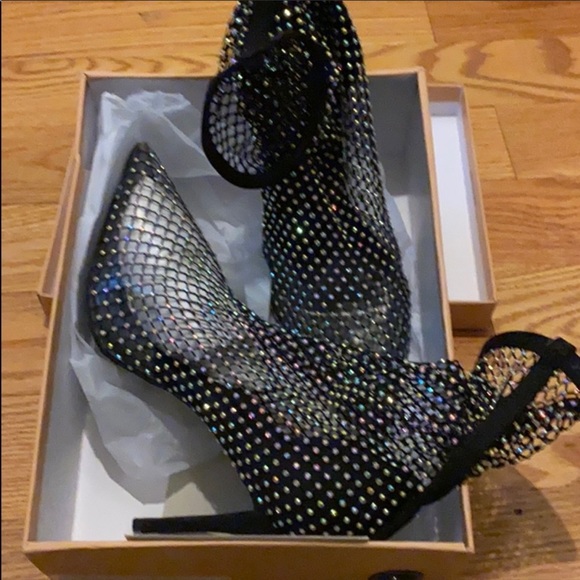 Simmi diamond fishnet bootie - Picture 5 of 8